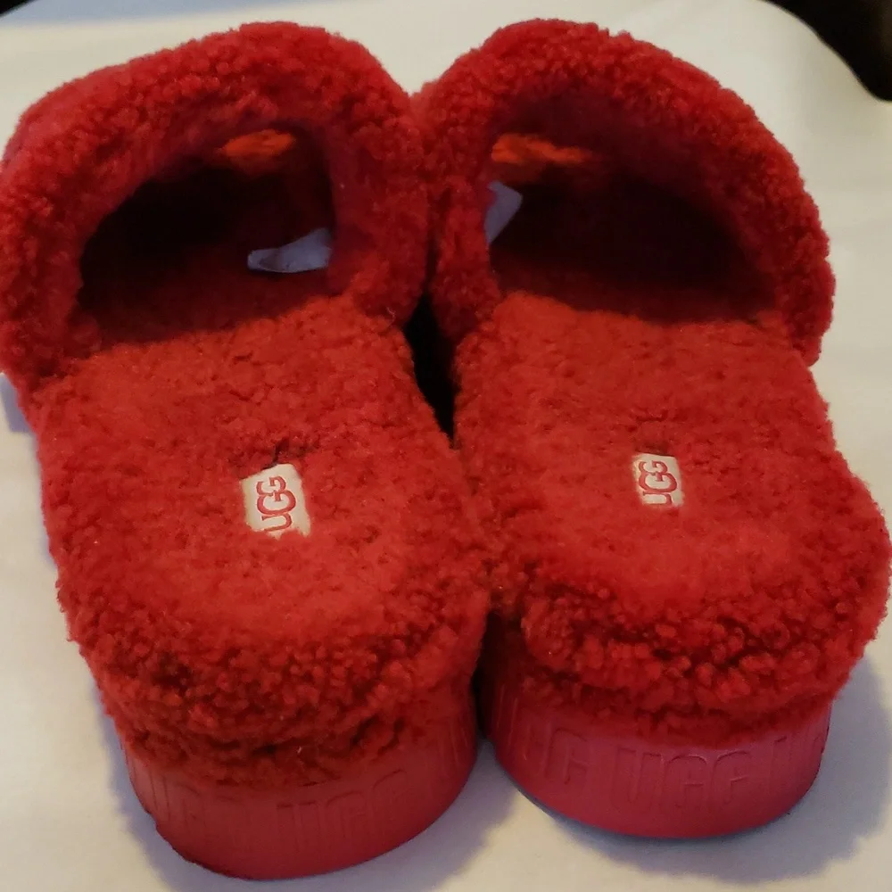 UGG Fluffita red real shearling sandals slippers - Picture 4 of 9